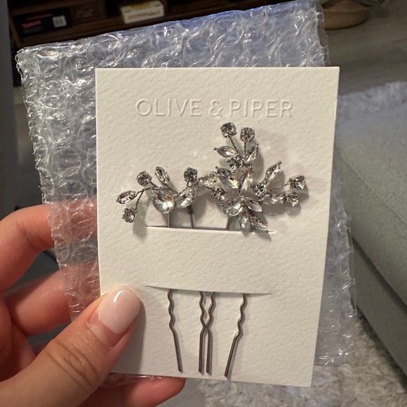 Hudson Hair Pins (set of 2) Olive and Piper - Picture 2 of 2